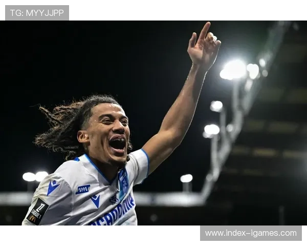 图卢兹主场与欧塞尔上半场互交白卷，场面胶着